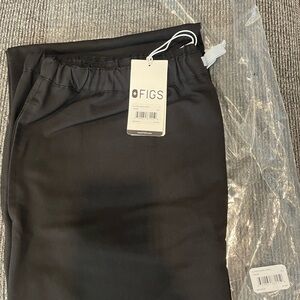 Figs Men's Classic Black Straight Leg Large